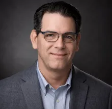 Stephen  Cihak